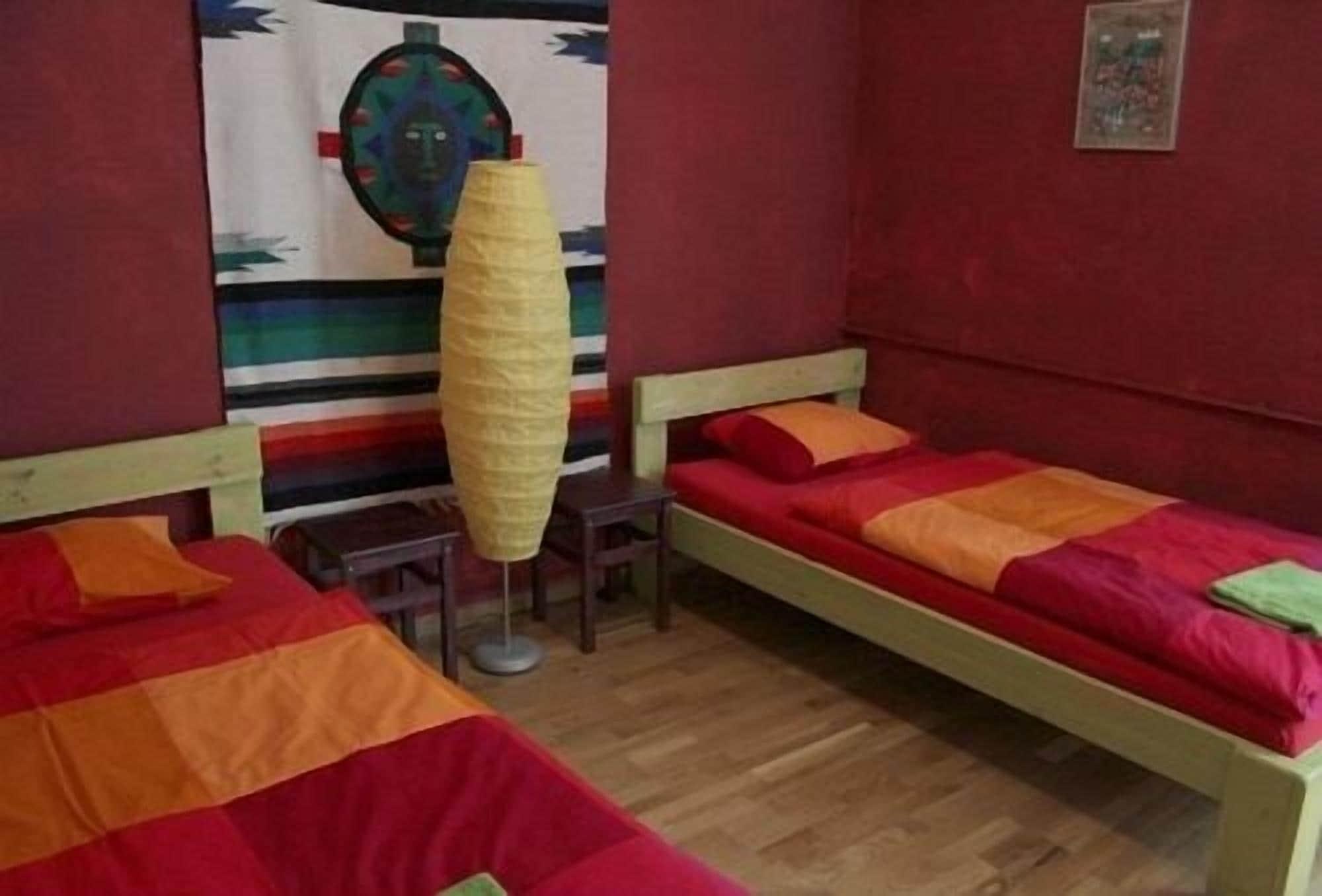 El Hostel Varsovie Extérieur photo
