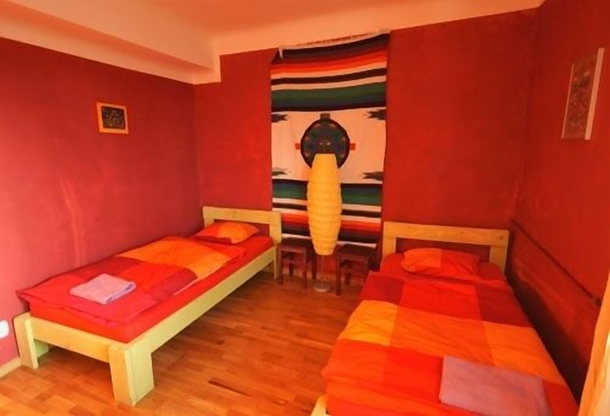 El Hostel Varsovie Extérieur photo