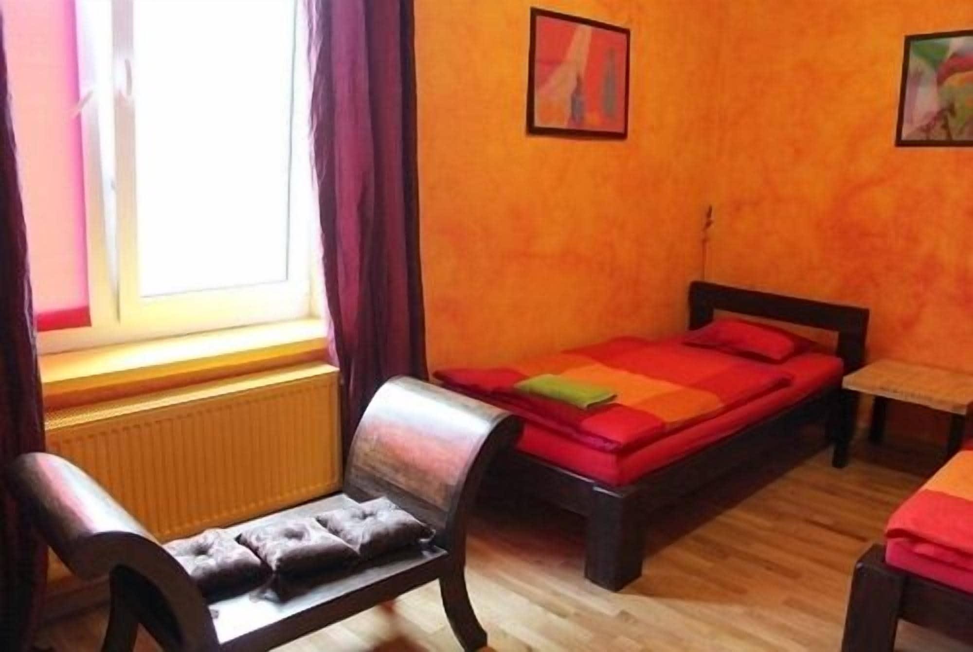 El Hostel Varsovie Extérieur photo