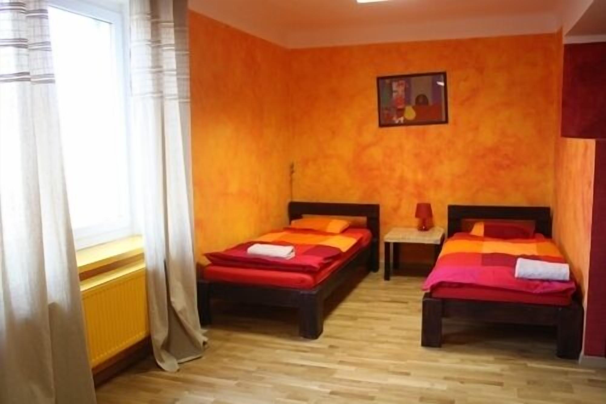 El Hostel Varsovie Extérieur photo