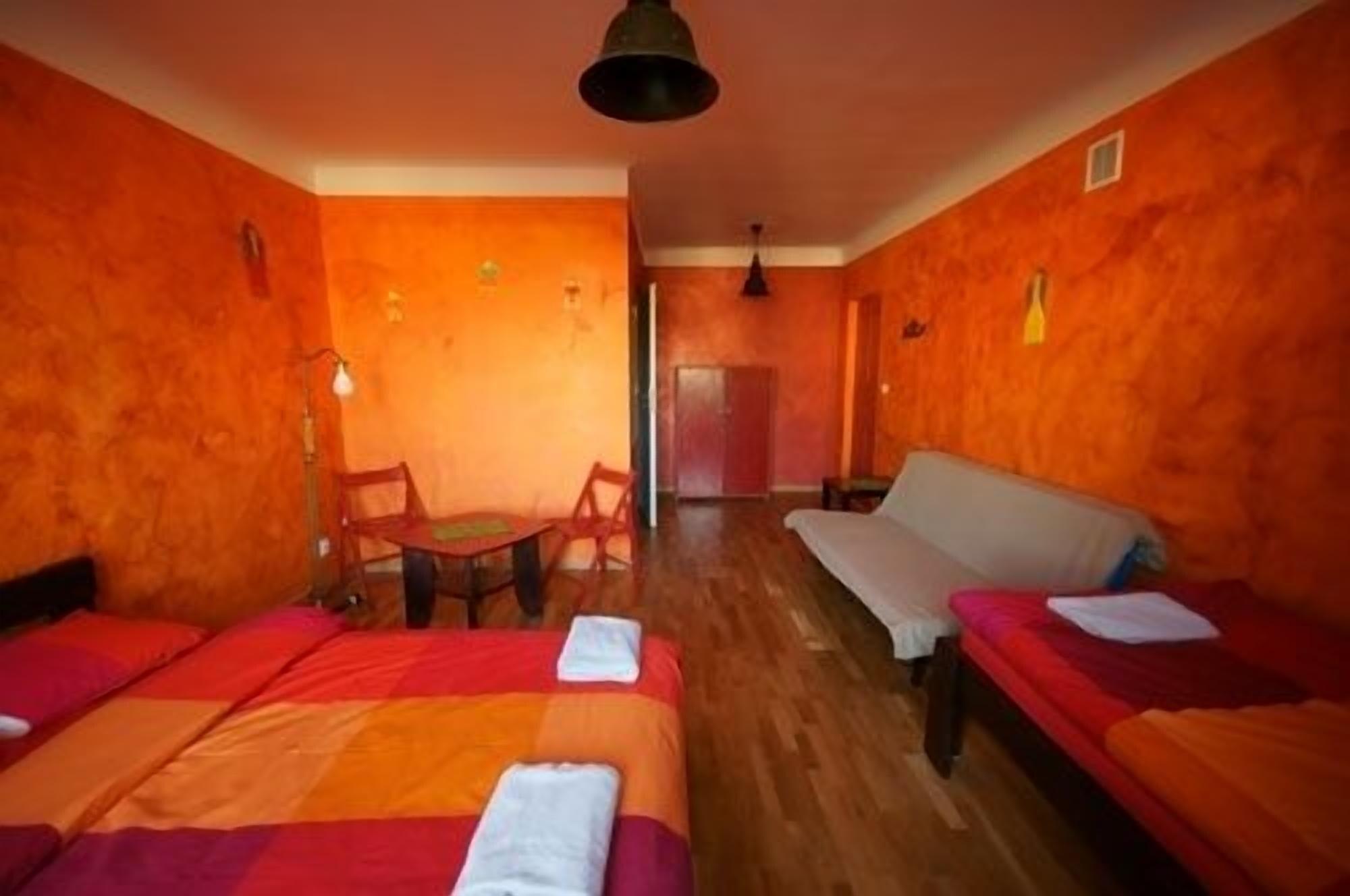 El Hostel Varsovie Extérieur photo